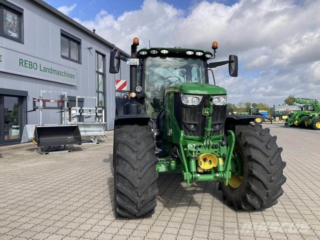 John Deere 6R215 Traktoren