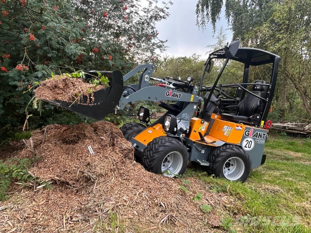 GiANT G 1200 Minilader
