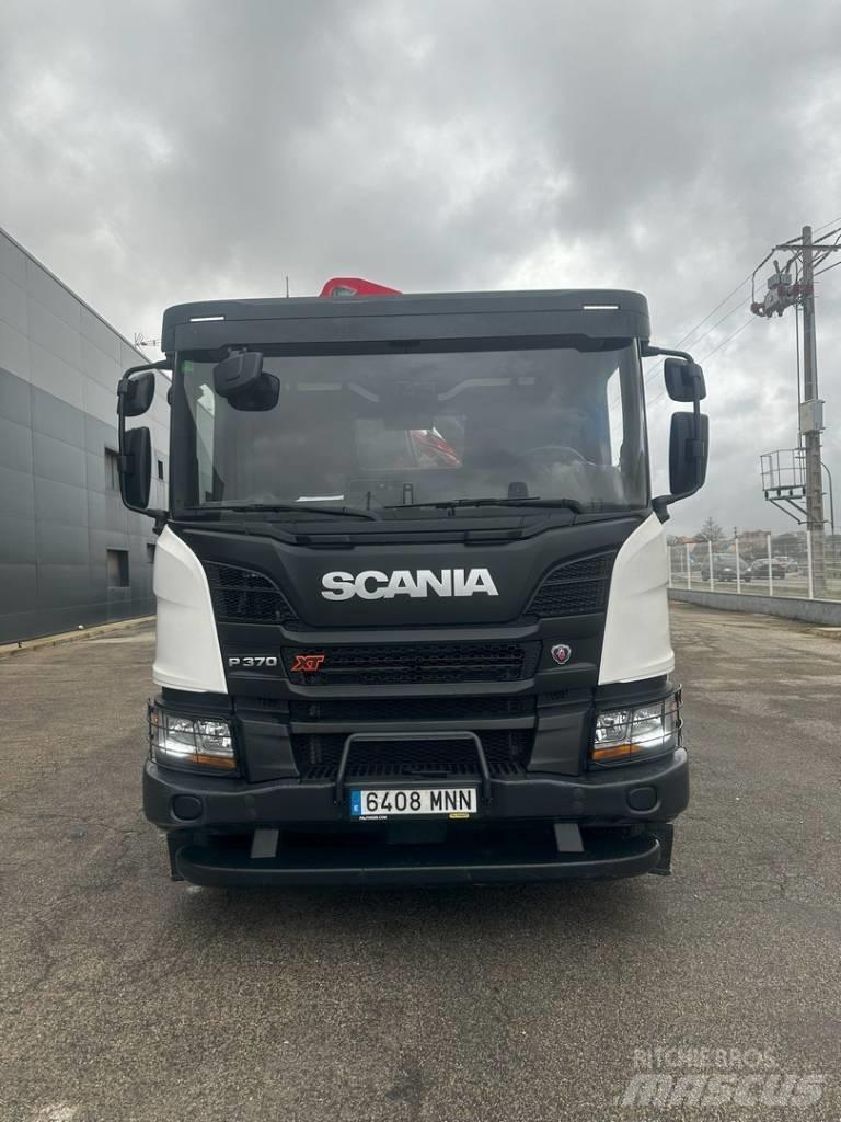Scania P 370 Kranwagen