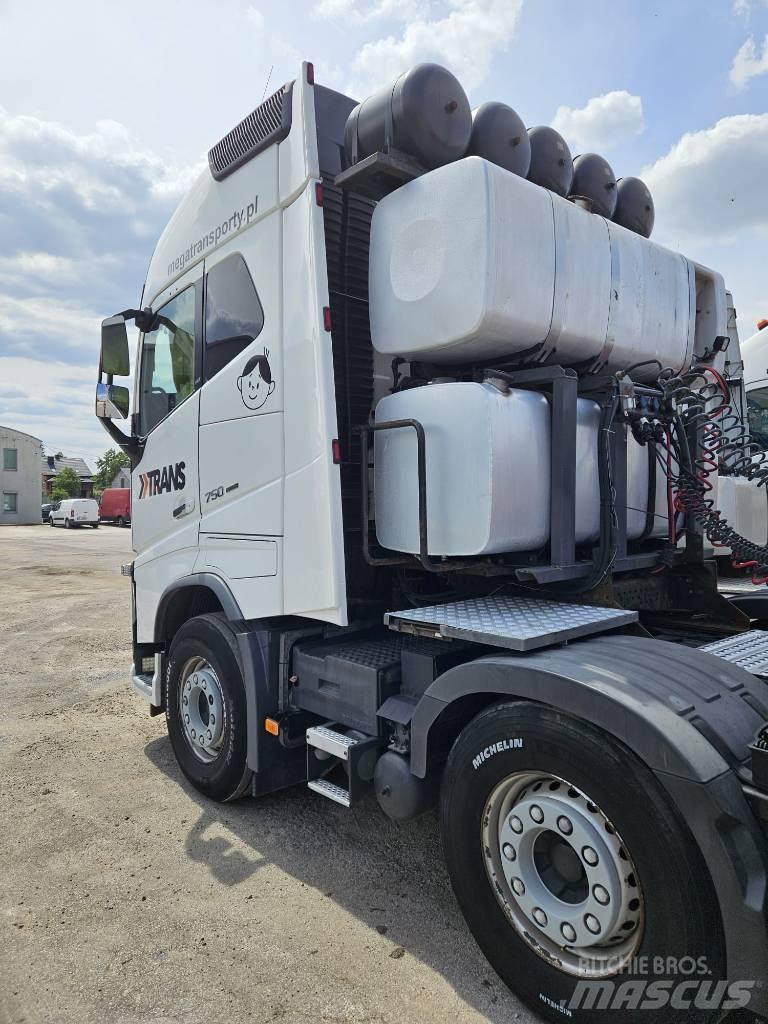 Volvo FH16 750KM 8x4 Sattelzugmaschinen