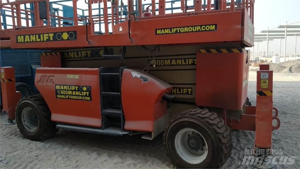 JLG 4394RT Scheren-Arbeitsbühnen
