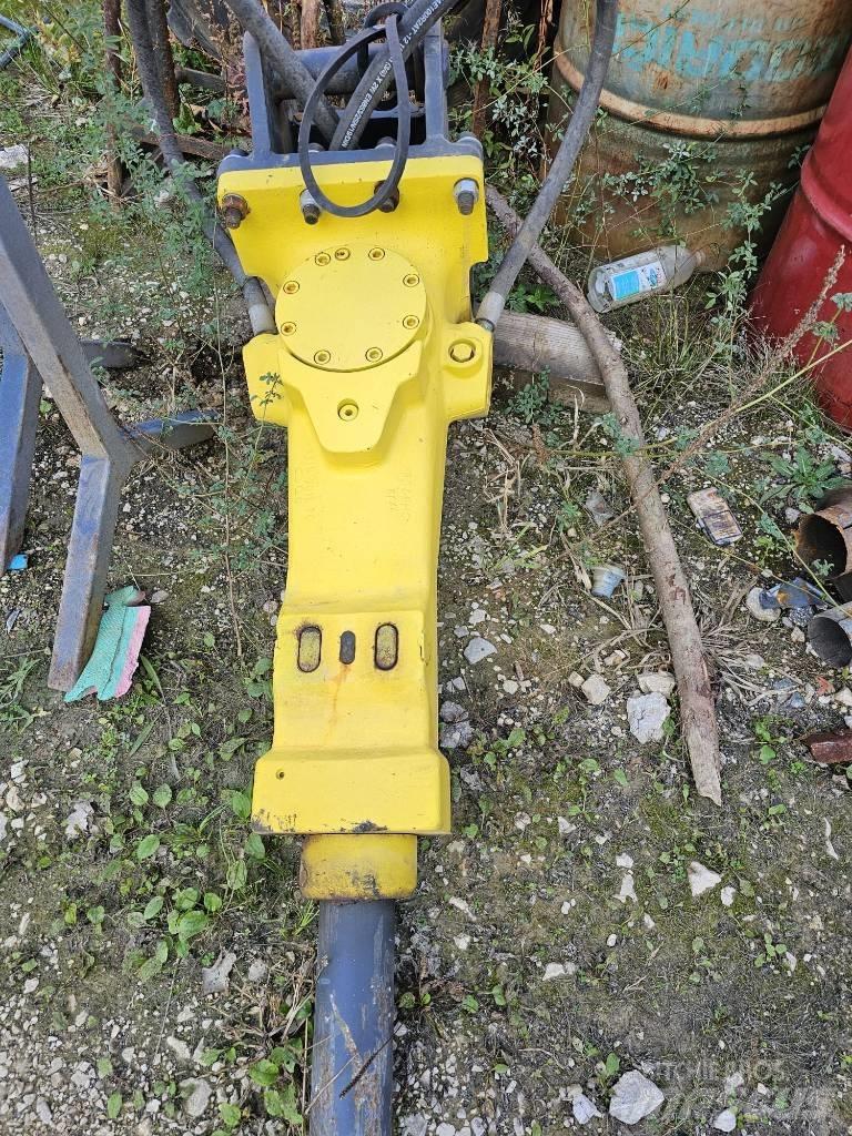 Atlas Copco SB 302 Hammer / Brecher