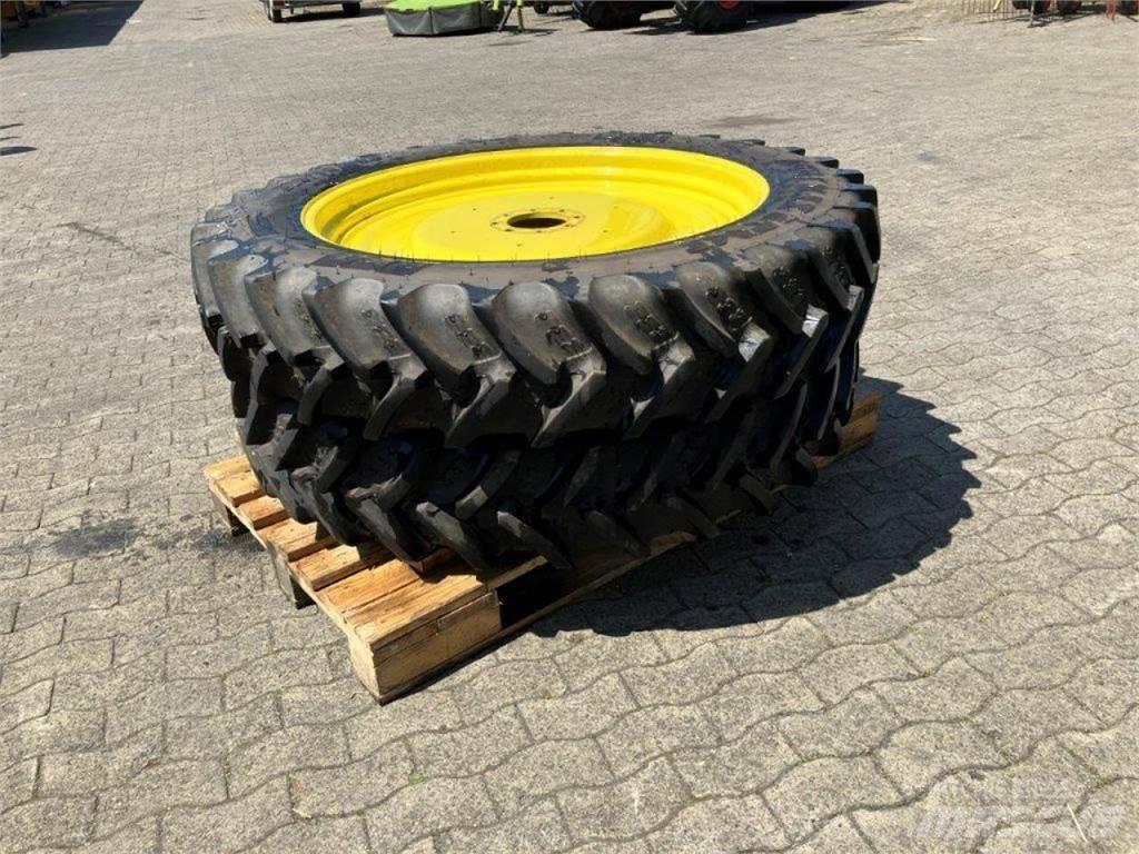 BKT 320/90R42 Reifen
