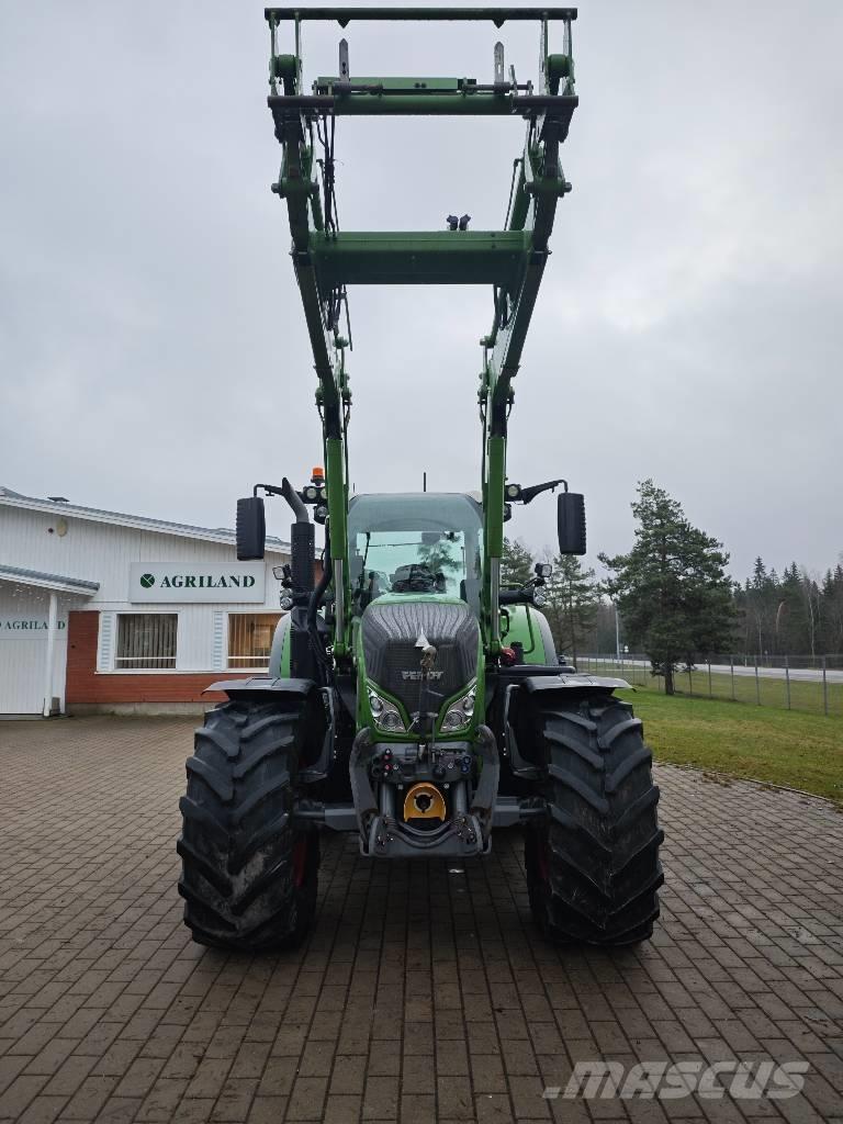 Fendt 724 Profi Plus Traktoren
