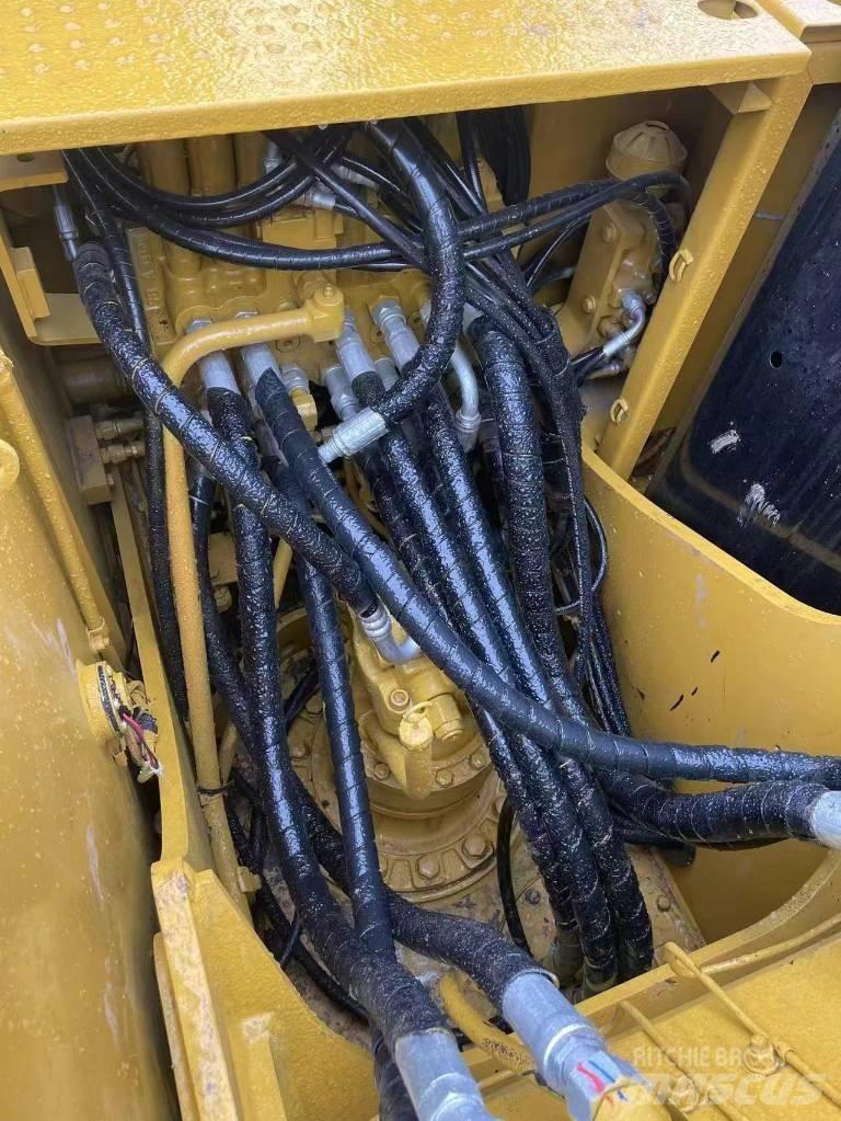CAT 320 D2 Raupenbagger