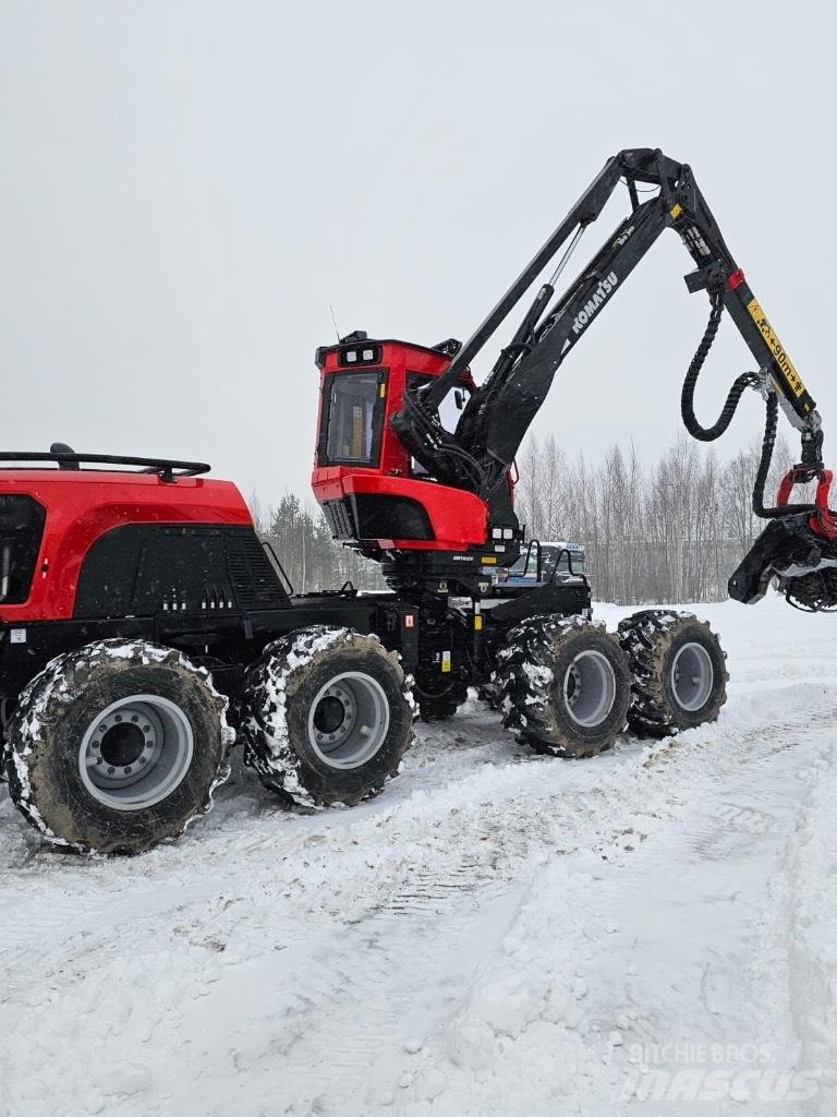 Komatsu 931 XC Harvester