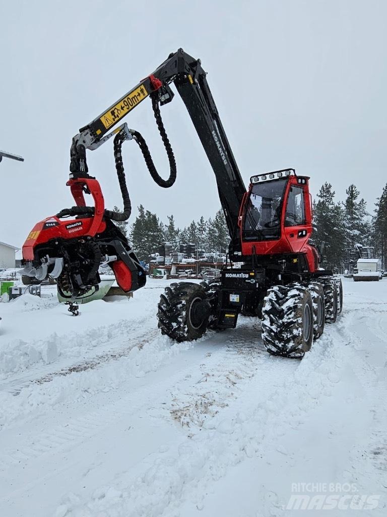 Komatsu 931 XC Harvester