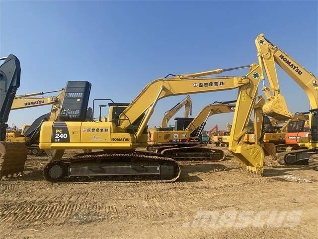 Komatsu PC 240-8 Raupenbagger