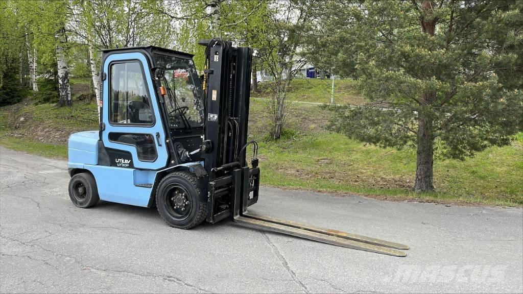 Utilev UT 30 PD Diesel heftrucks