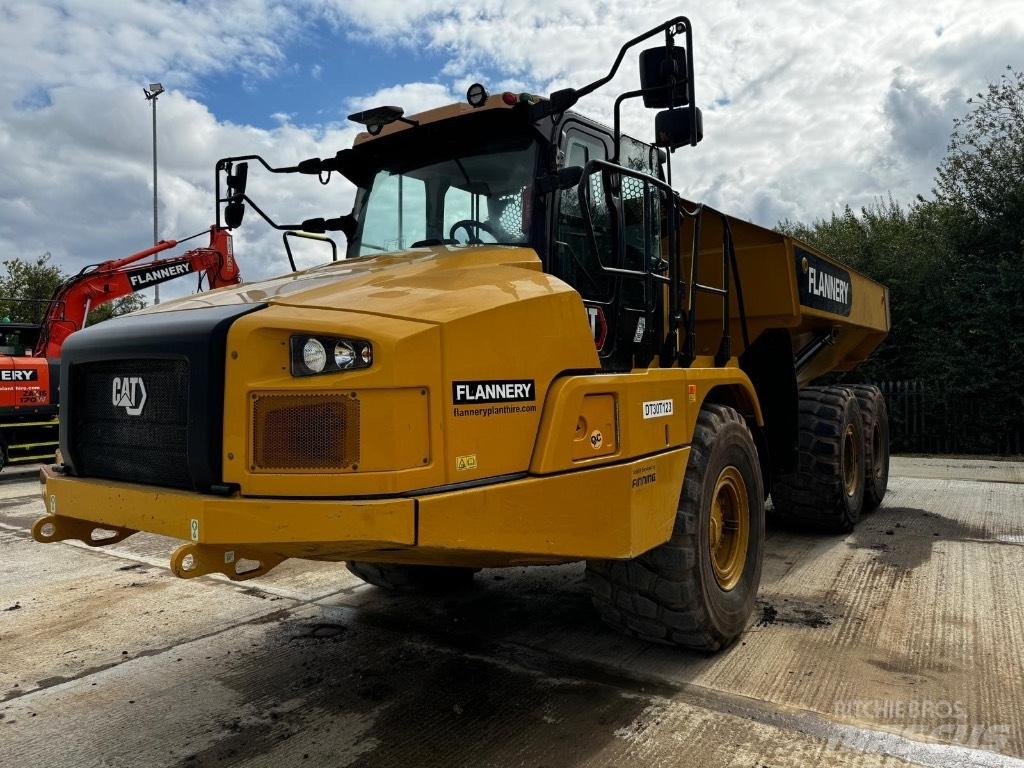 CAT 730 Dumper - Knickgelenk