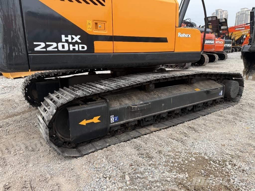 Hyundai HX220 Raupenbagger
