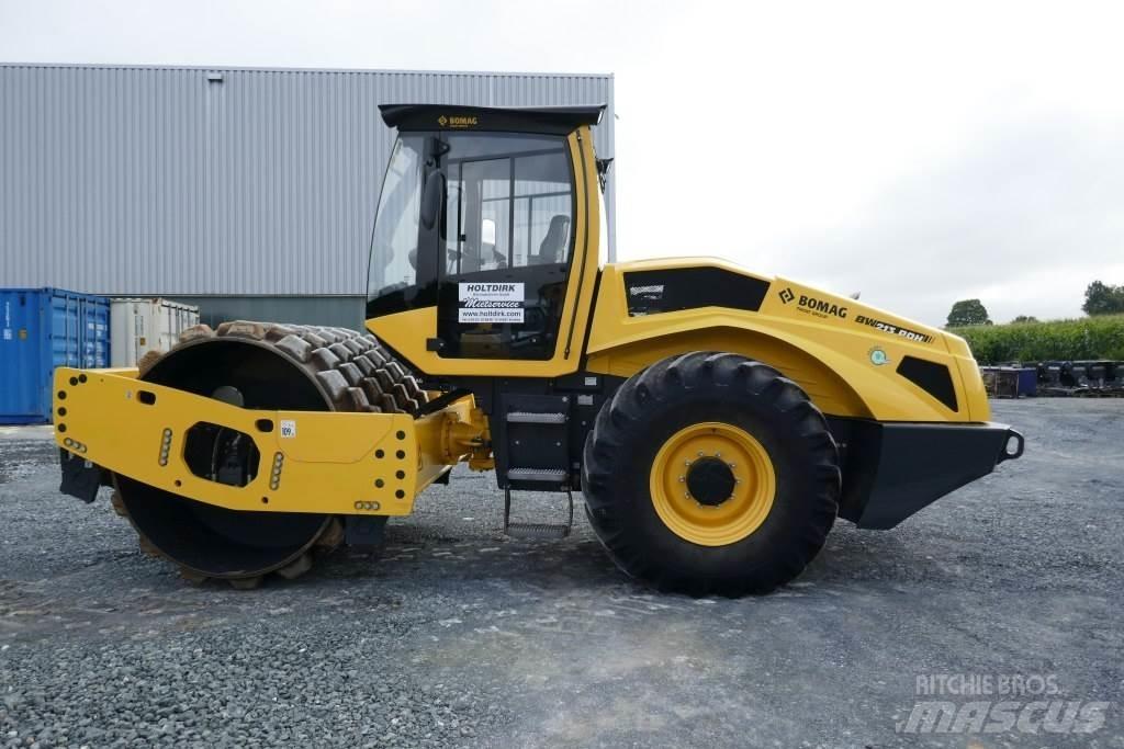Bomag BW 213 PDH-5 Erdbauwalzen