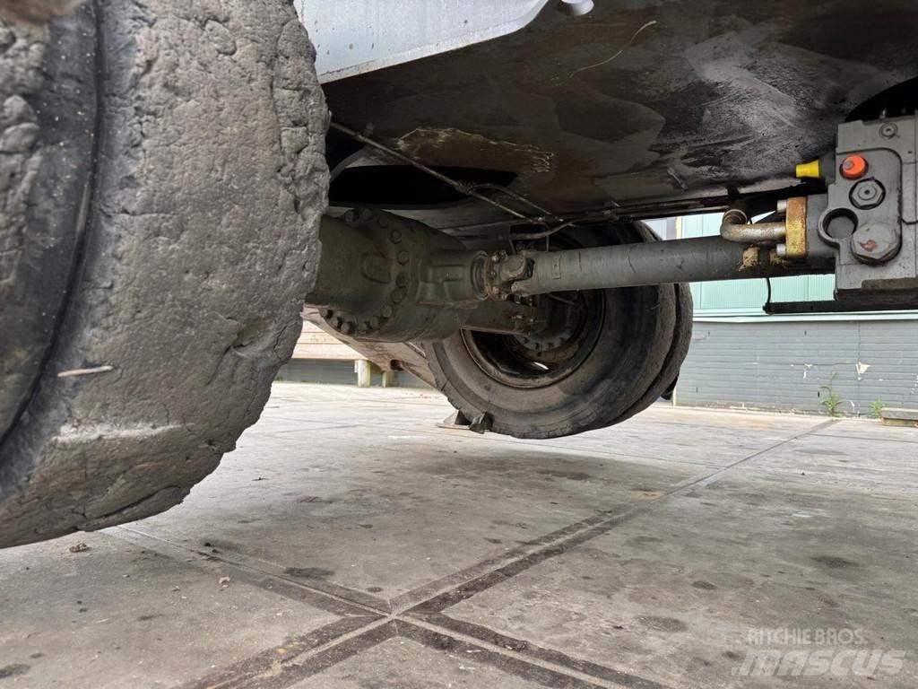 Liebherr A 924 C Materialumschlag