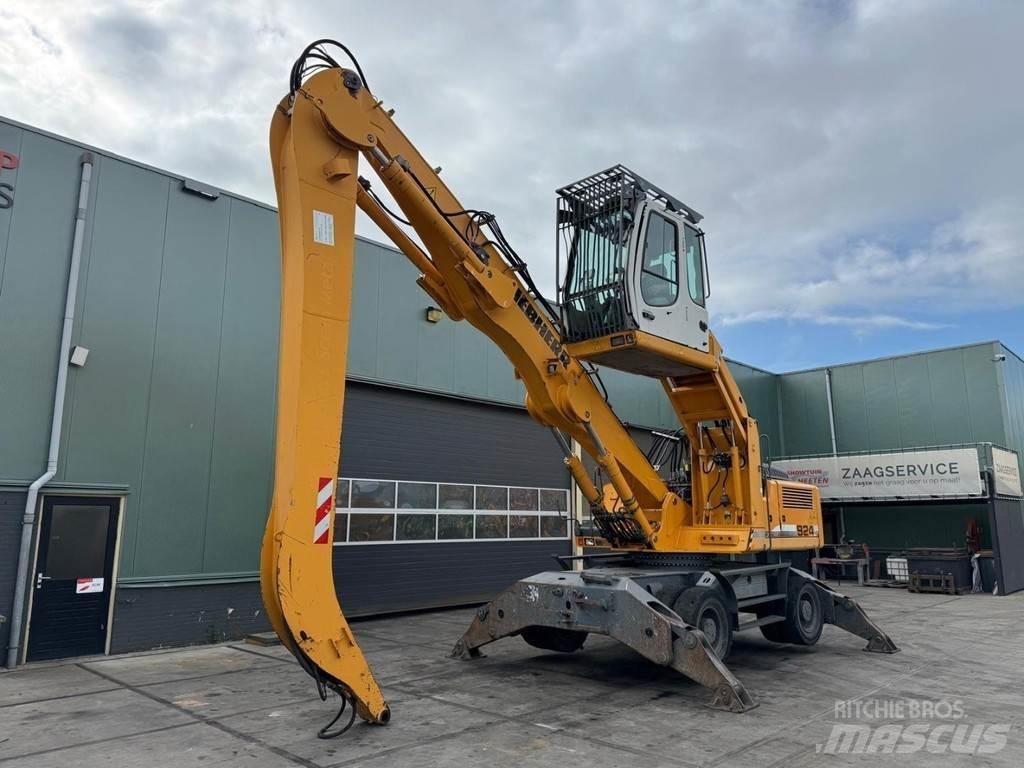Liebherr A 924 C Materialumschlag