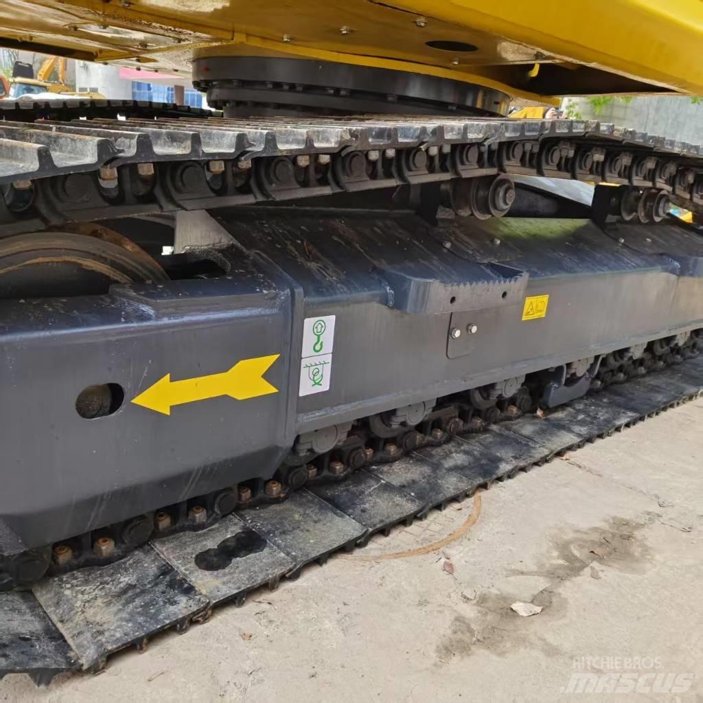 Komatsu PC 200-7 Raupenbagger