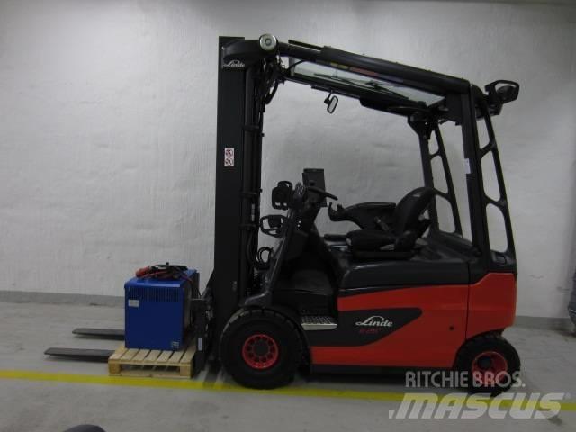 Linde E25R Elektrische heftrucks