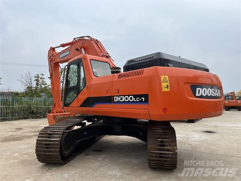 Doosan 300 Raupenbagger