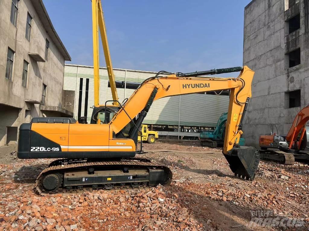 Hyundai R220 Raupenbagger