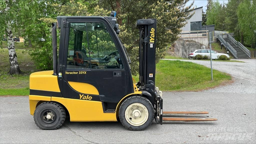 Yale GDP 35 VX Diesel heftrucks
