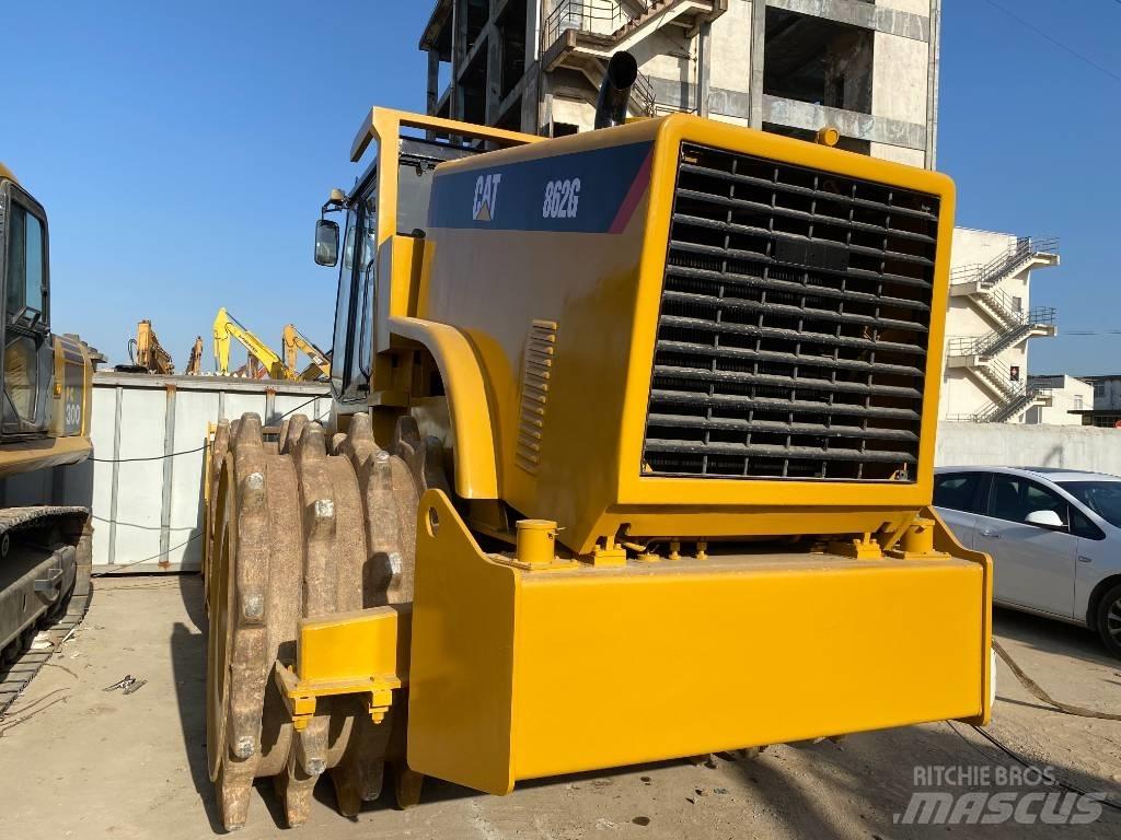 CAT 826 G Erdbauwalzen