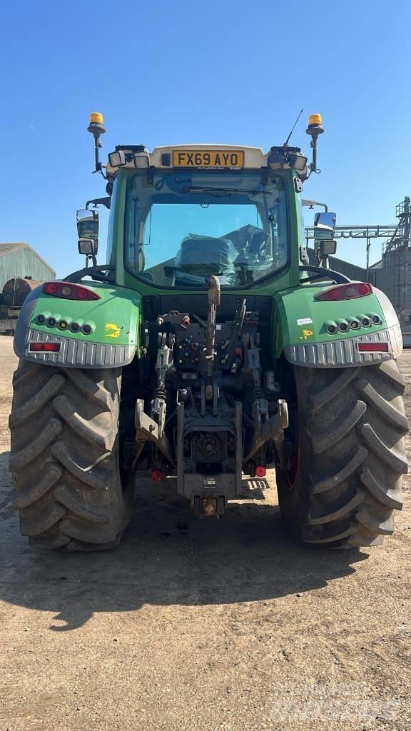 Fendt 720 Vario S4 Traktoren