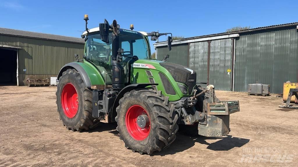 Fendt 720 Vario S4 Traktoren