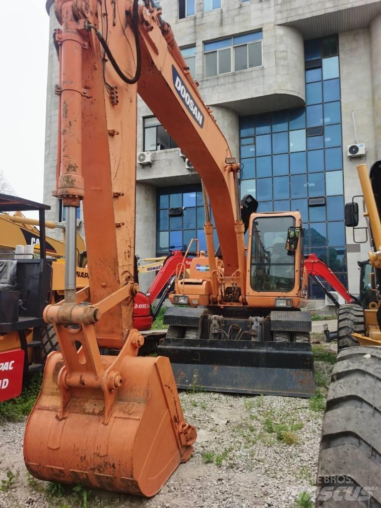 Doosan DH 210 W-7 Mobilbagger
