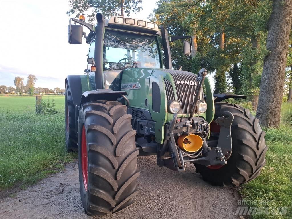 Fendt 712 Vario Traktoren