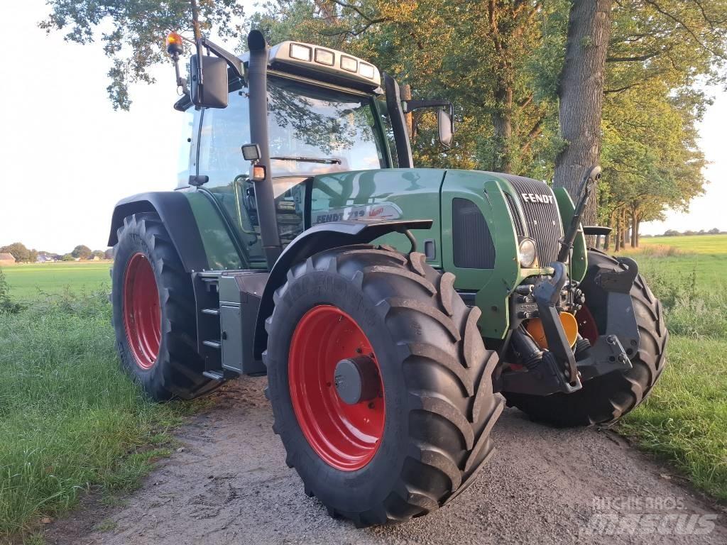 Fendt 712 Vario Traktoren