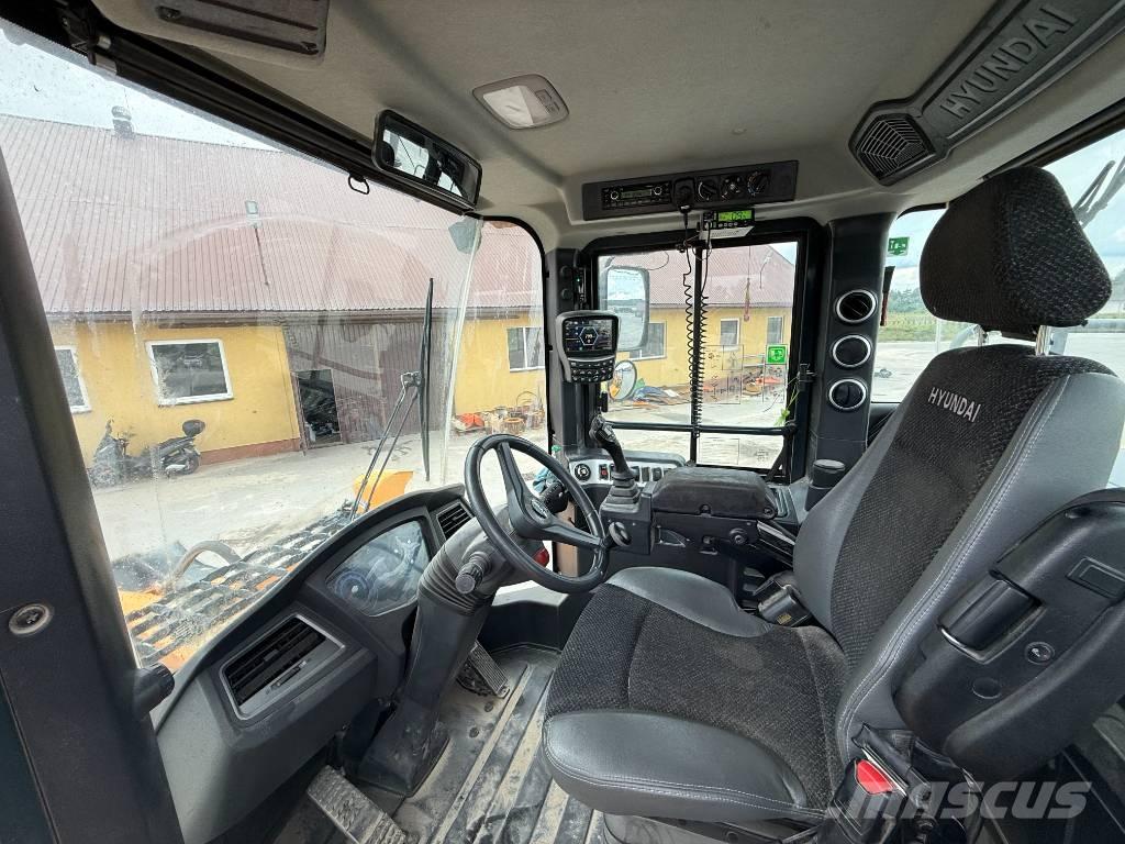 Hyundai HL 960 Radlader