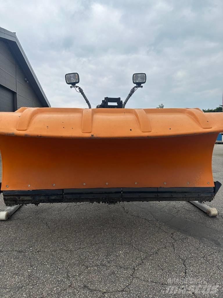 Nido SNK 240 VPZ Schneeschilde und -pflüge