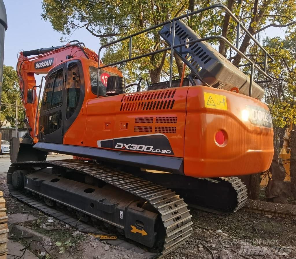 Doosan DX300LC- 9C Raupenbagger