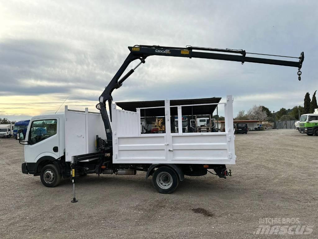 Nissan NT 400 Kranwagen