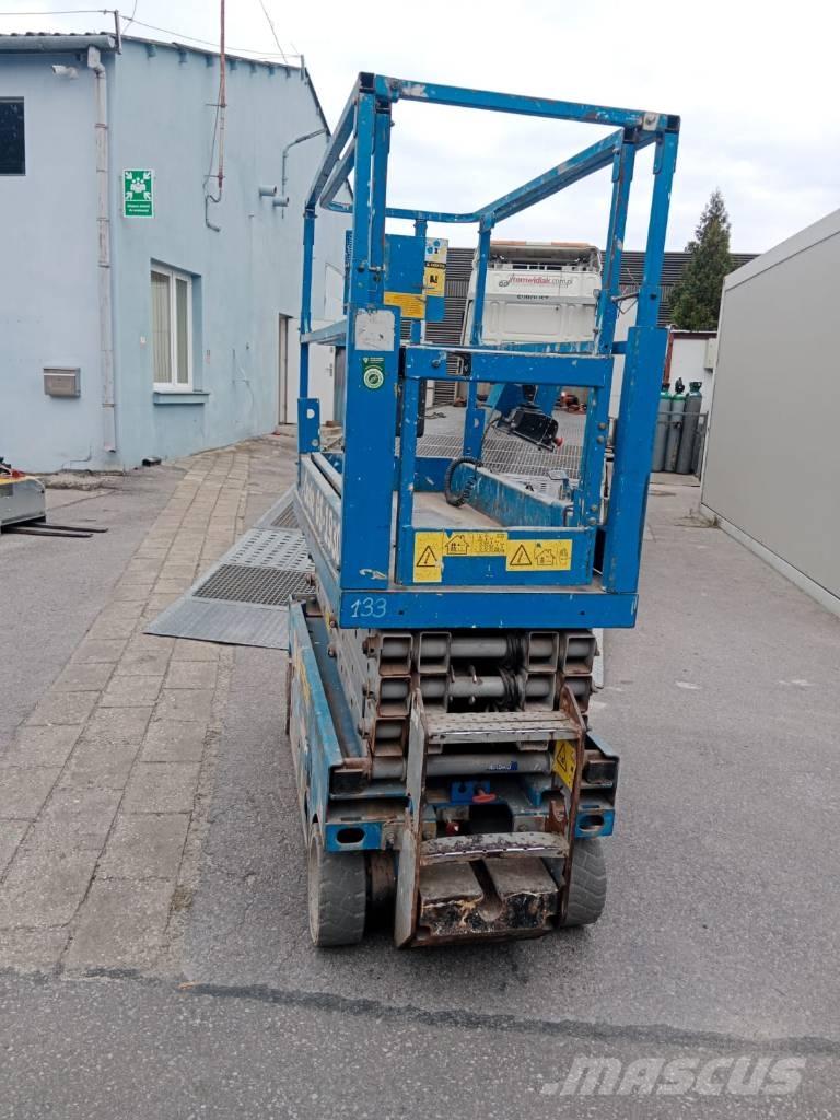 Genie GS 1930 Scheren-Arbeitsbühnen