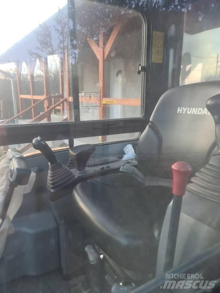 Hyundai R25Z-9 AK Minibagger < 7t