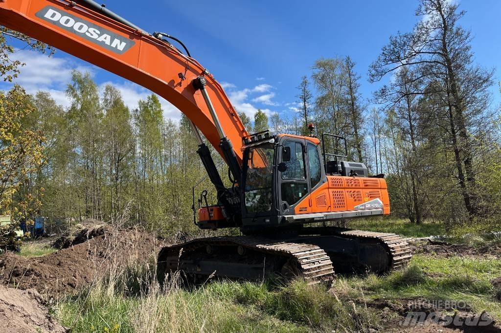 Doosan DX 420 LC Raupenbagger