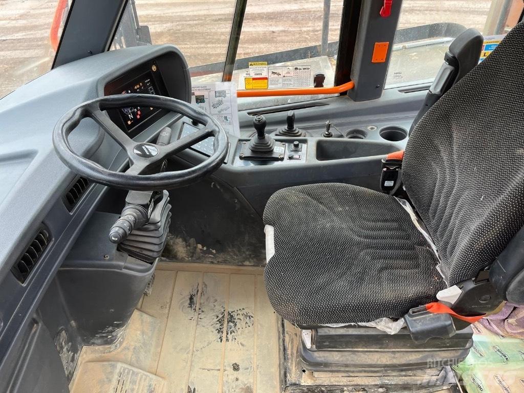 Doosan DA 30 Dumper - Knickgelenk