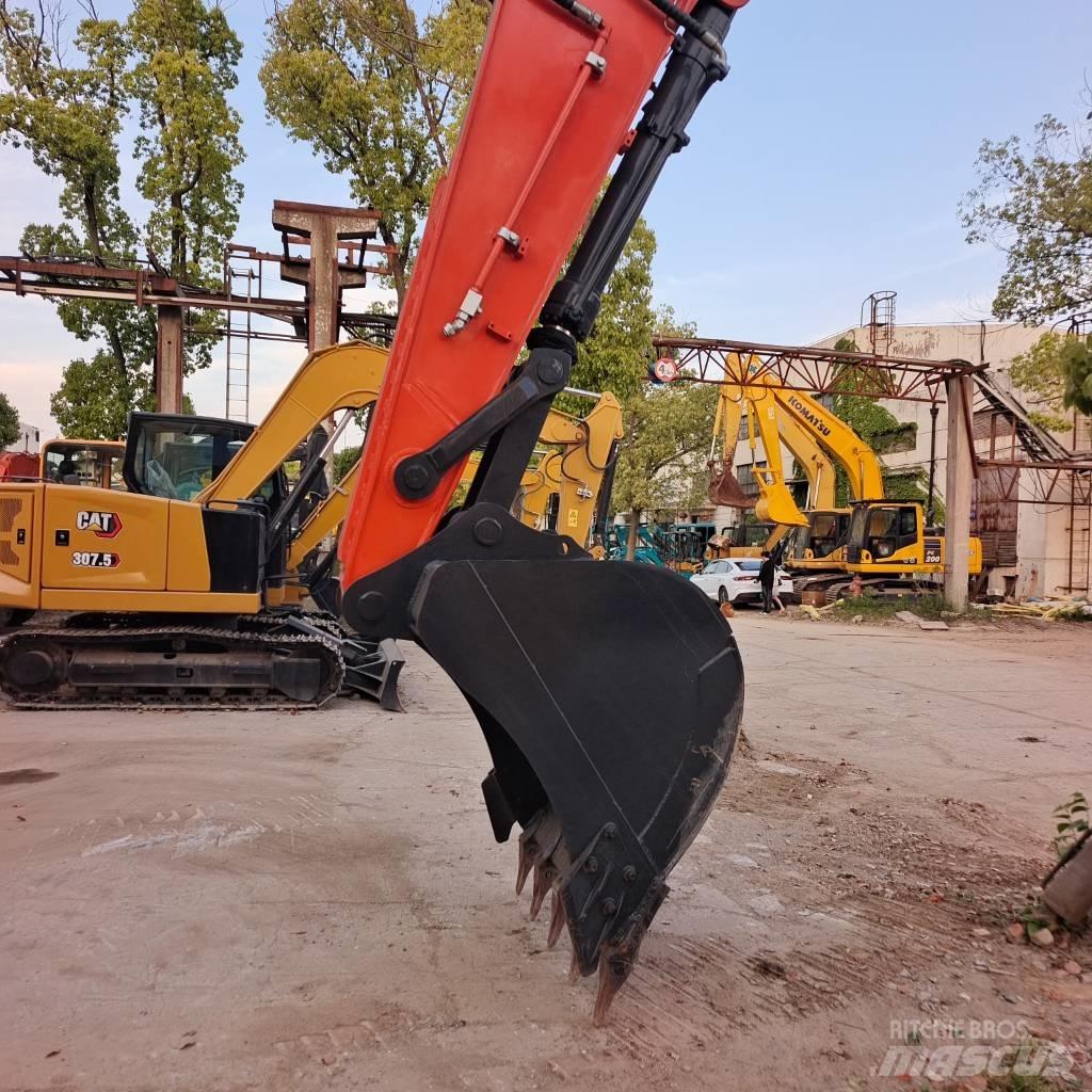 Doosan DX 300 LC Raupenbagger