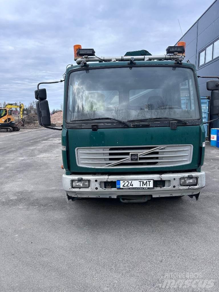 Volvo FL 6 Pritschenwagen mit Seilwinde