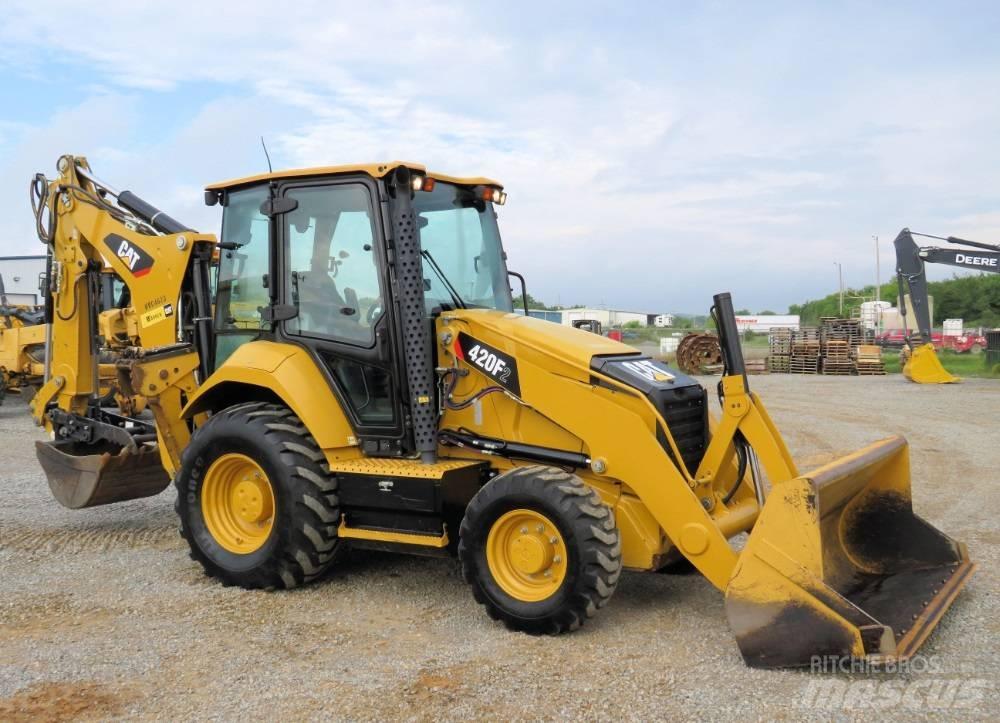CAT 420F2 Baggerlader