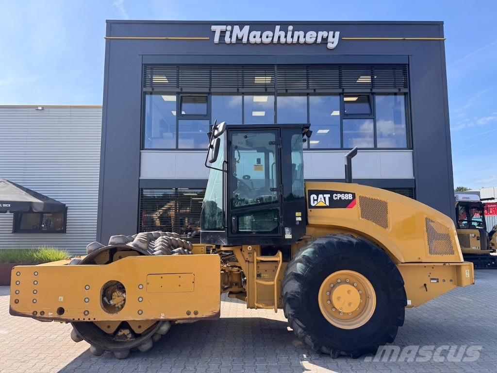 CAT CP 68 B Erdbauwalzen