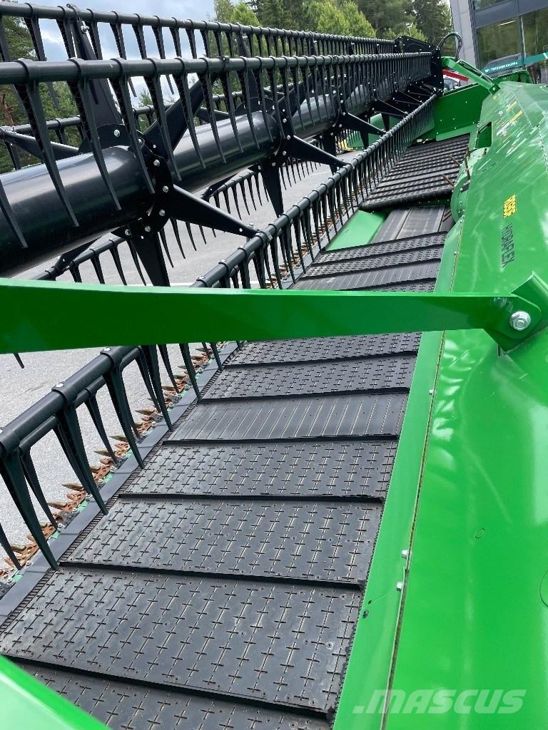 John Deere S780 Mähdrescher