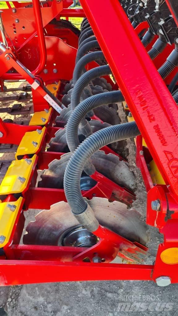 Väderstad Rapid 400C Drillmaschinen