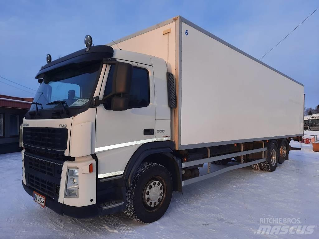 Volvo FM 9 300 Kofferaufbau