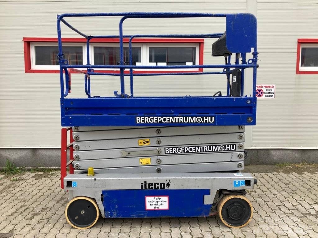 Iteco IT 12122 Scheren-Arbeitsbühnen