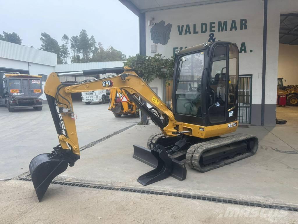 CAT 302.7 D CR Minibagger < 7t