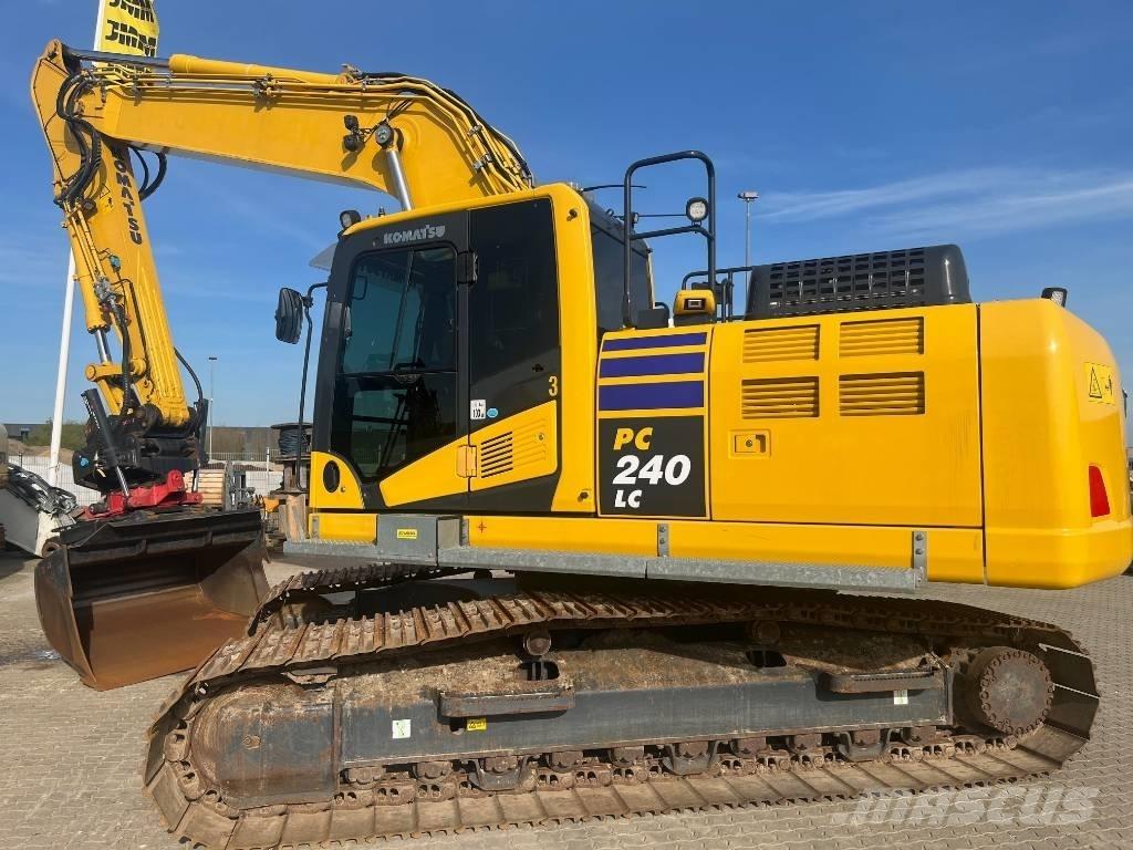 Komatsu PC 240LC-11 Raupenbagger