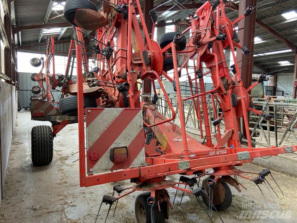 Kuhn GF8702 Kreiselheuer/-wender