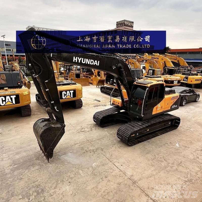 Hyundai R225 Raupenbagger