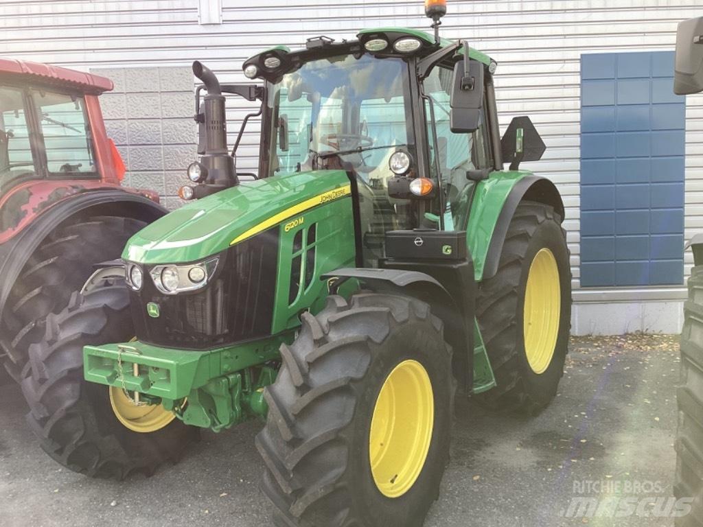 John Deere 6120M Traktoren